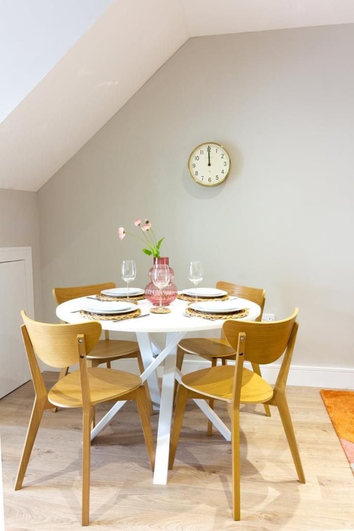 Guestready - Encantando O Apartamento 2Br No Newmarket Hall Dublin Exteriör bild